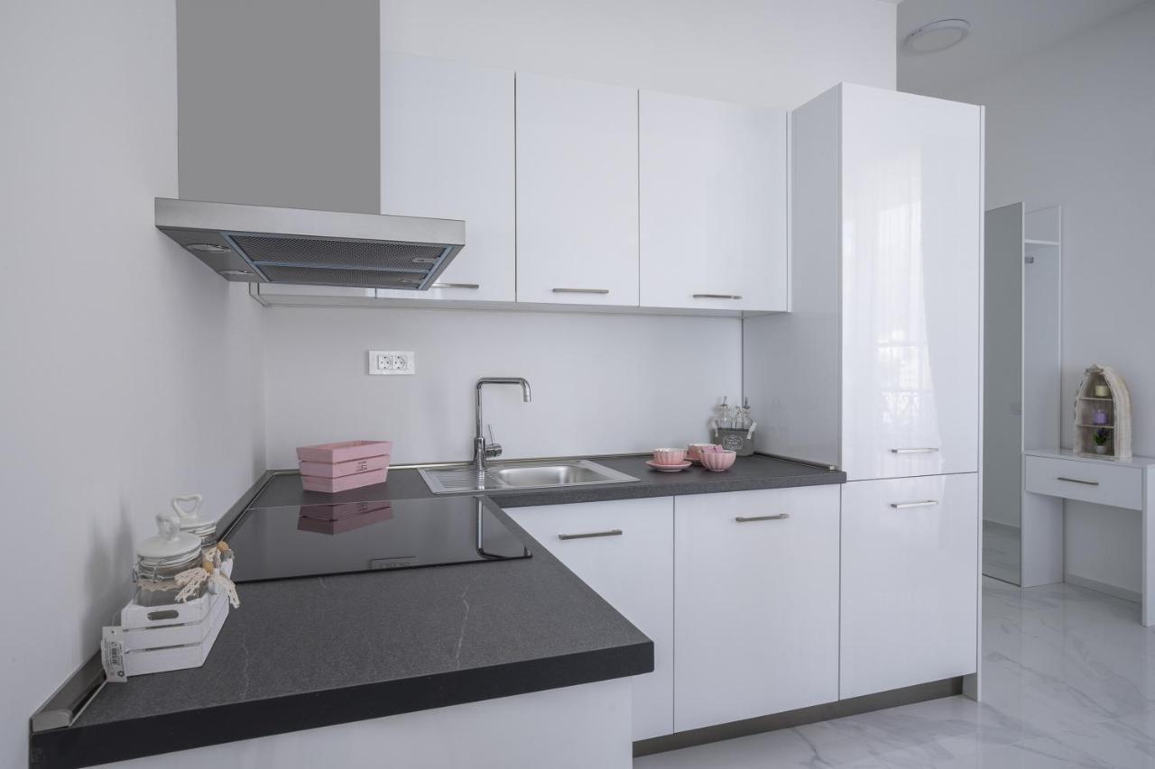 Montesun Apartments Becici Boreti Esterno foto