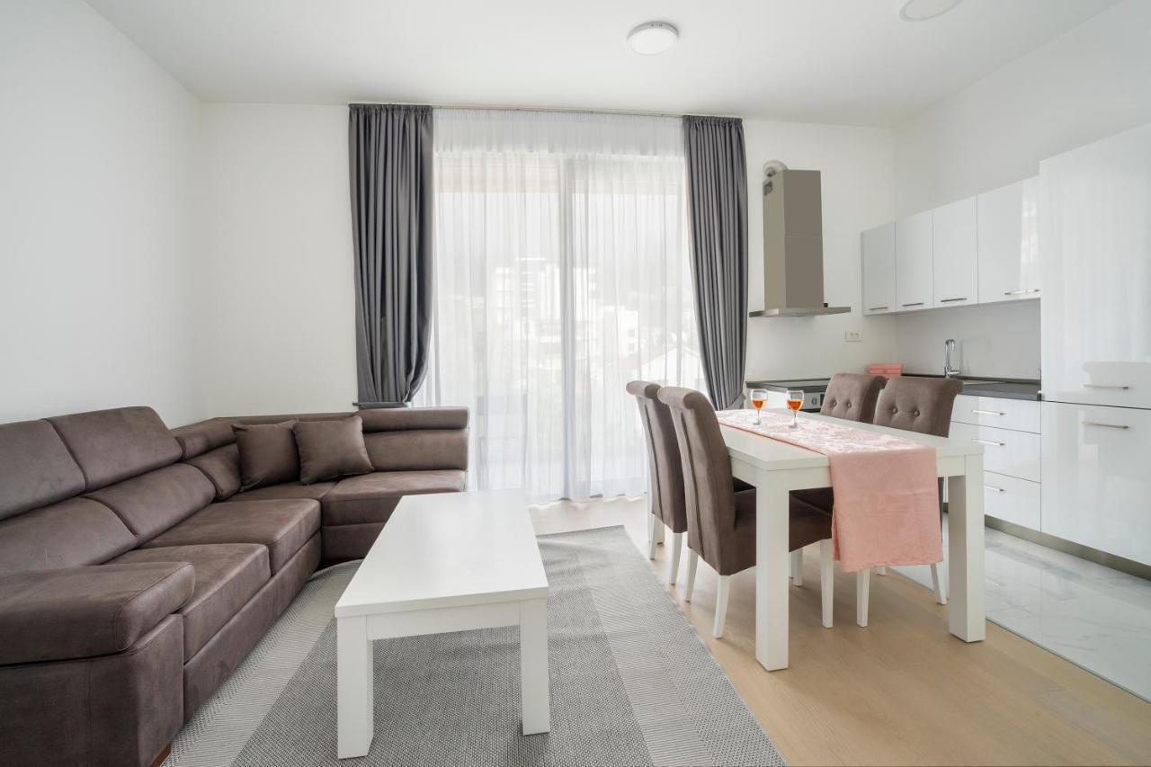 Montesun Apartments Becici Boreti Esterno foto