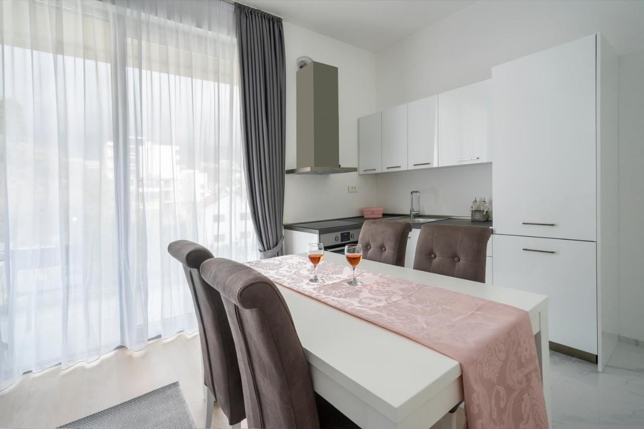 Montesun Apartments Becici Boreti Esterno foto