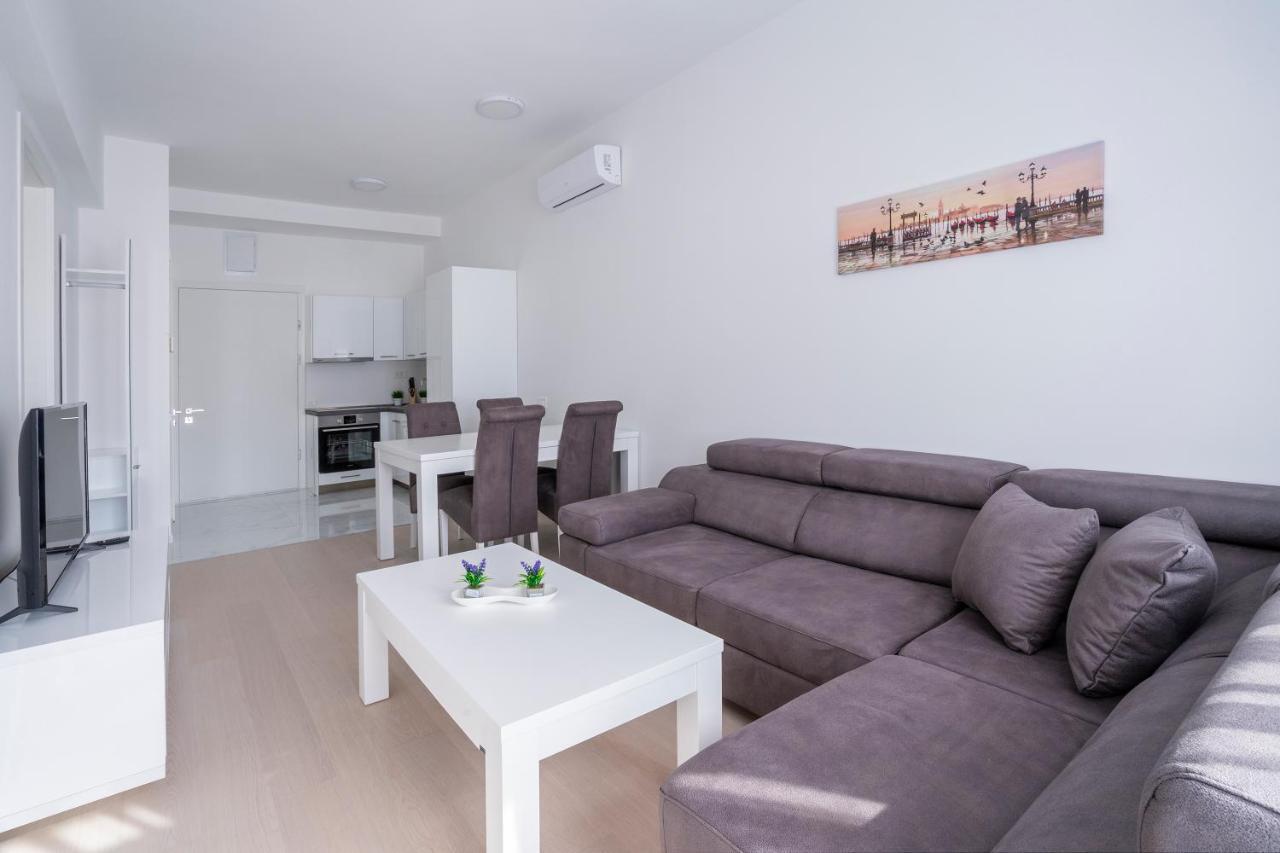 Montesun Apartments Becici Boreti Esterno foto